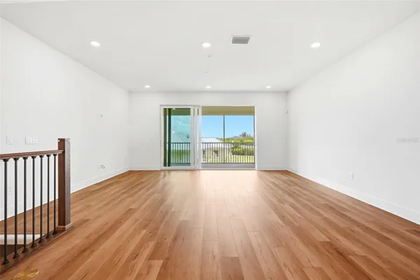 Property Slideshow image 3 of 54 | 9936 key haven rd, Seminole, FL, 33777