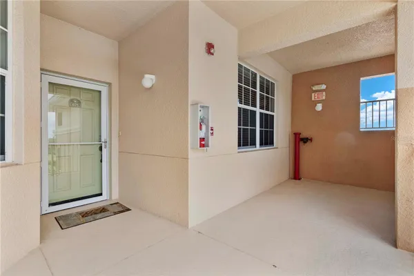 Property Slideshow image 2 of 39 | 10530 amiata way 405, Fort Myers, FL, 33913