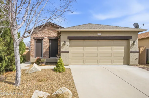 Property Slideshow image 2 of 42 | 7981 n paradise canyon ln, Prescott Valley, AZ, 86315