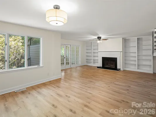 Property Slideshow image 3 of 33 | 203 crowfields dr, Asheville, NC, 28803
