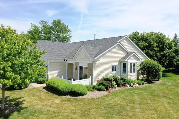 Property Slideshow image 3 of 45 | 13161 s carlisle ct, Plainfield, IL, 60544
