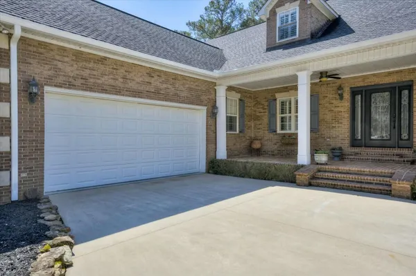 Property Slideshow image 3 of 76 | 111 stonebridge loop, Mc Cormick, SC, 29835