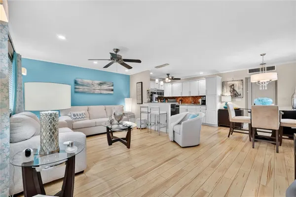 Property Slideshow image 3 of 27 | 211 valencia i i, Delray Beach, FL, 33446