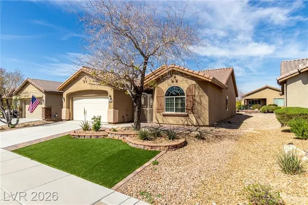Property Slideshow image 2 of 41 | 6092 fox creek ave, Las Vegas, NV, 89122