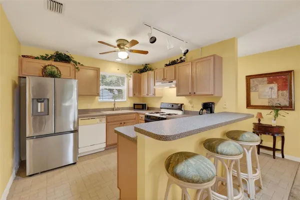 Property Slideshow image 3 of 31 | 17369 se 75th coachman ct, The Villages, FL, 32162