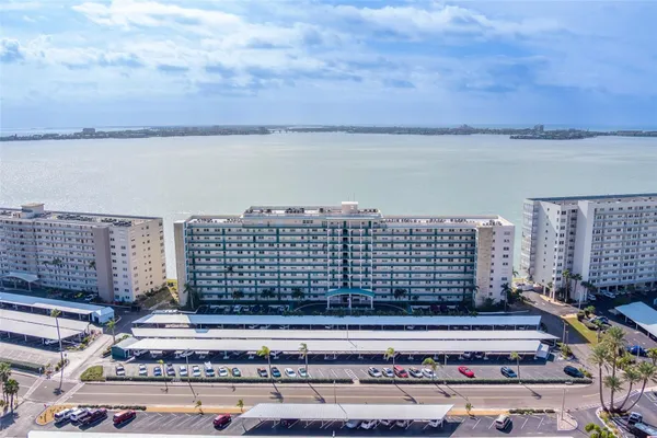 Property Slideshow image 2 of 70 | 6020 shore blvd 603, Gulfport, FL, 33707