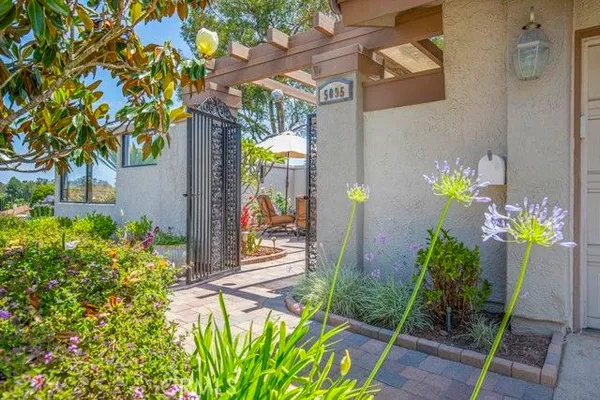 Property Slideshow image 3 of 37 | 5095 tero, Laguna Woods, CA, 92637