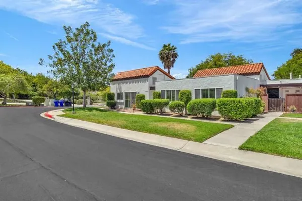 Property Slideshow image 3 of 22 | 12753 caminito cancion 128, San Diego, CA, 92128