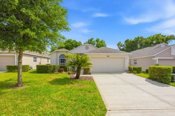 Property Slideshow image 2 of 37 | 3645 rollingbrook st, Clermont, FL, 34711