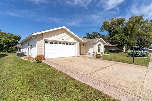 Property Slideshow image 2 of 66 | 4719 cavendish dr, New Port Richey, FL, 34655