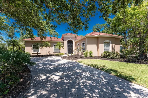 Property Slideshow image 2 of 98 | 26 saint croix way, Englewood, FL, 34223