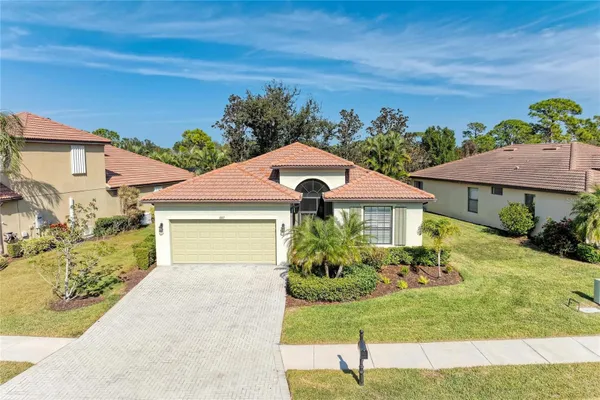 Property Slideshow image 3 of 50 | 1867 batello dr, Venice, FL, 34292