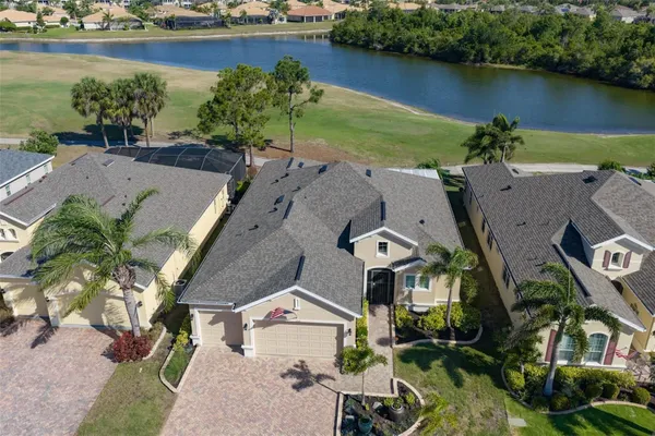 Property Slideshow image 2 of 47 | 1618 emerald dunes dr, Sun City Center, FL, 33573