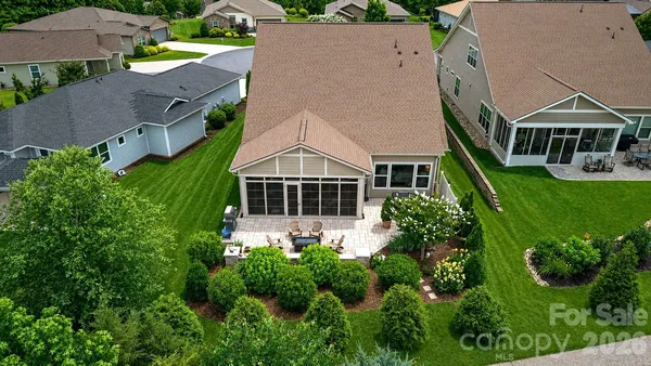 Property Slideshow image 2 of 48 | 317 hemlock bluff ct, Denver, NC, 28037