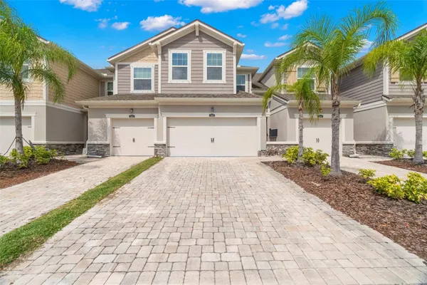 Property Slideshow image 2 of 42 | 5018 sunnyside ln, Bradenton, FL, 34211