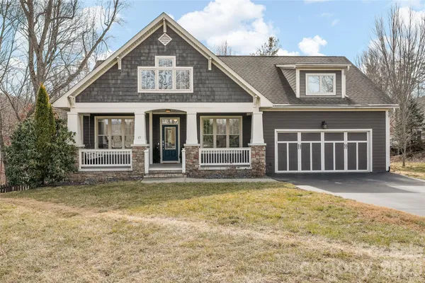 Property Slideshow image 2 of 46 | 17 moser sedge ct, Biltmore Lake, NC, 28715