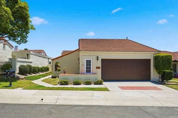 Property Slideshow image 3 of 55 | 17633 corte potosi, San Diego, CA, 92128
