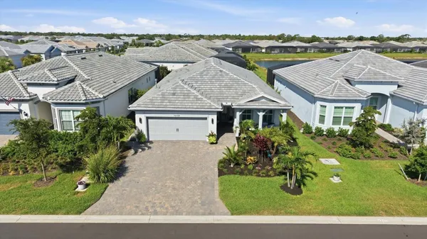 Property Slideshow image 2 of 74 | 10109 beachwalk dr, Englewood, FL, 34223