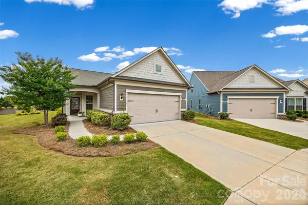 Property Slideshow image 2 of 44 | 954 sunrise ln, Fort Mill, SC, 29715