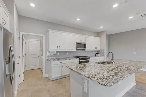 Property Slideshow image 2 of 18 | 5597 nw 45th ln, Ocala, FL, 34482