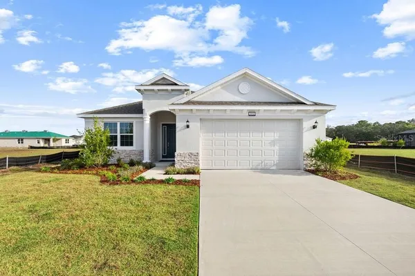 Property Slideshow image 2 of 51 | 3951 kennebunk loop, Mount Dora, FL, 32757