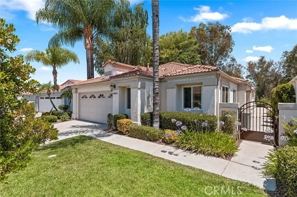 Property Slideshow image 3 of 61 | 40361 via amapola, Murrieta, CA, 92562