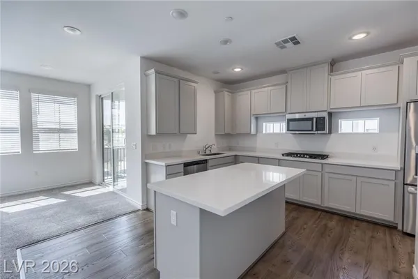 Property Slideshow image 2 of 35 | 2555 hampton rd 8206, Henderson, NV, 89052