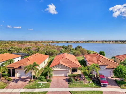 Property Slideshow image 2 of 100 | 24080 spartina dr, Venice, FL, 34293