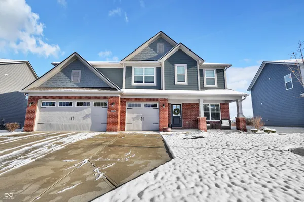 Property Slideshow image 3 of 85 | 4137 grange dr, Bargersville, IN, 46106