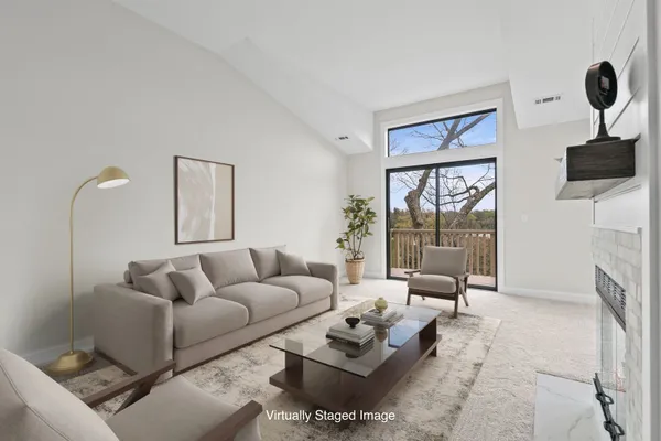 Property Slideshow image 2 of 21 | 753 shoreline rd, Lake Barrington, IL, 60010