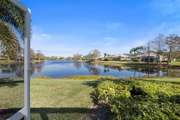 Property Slideshow image 3 of 68 | 5811 wilena pl, Sarasota, FL, 34238