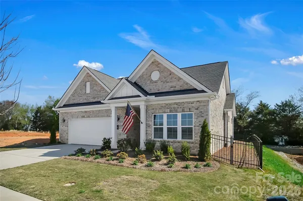 Property Slideshow image 2 of 36 | 3054 constitution ln, Gastonia, NC, 28056
