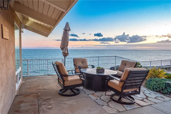 Property Slideshow image 2 of 65 | 215 camino san clemente, San Clemente, CA, 92672