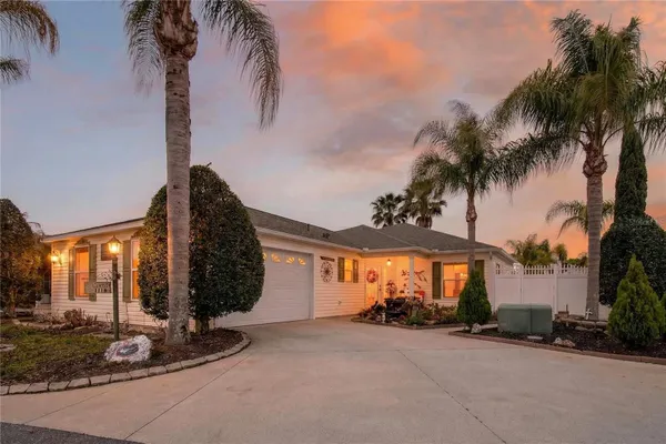 Property Slideshow image 2 of 55 | 1116 elizabeth ct, The Villages, FL, 32162