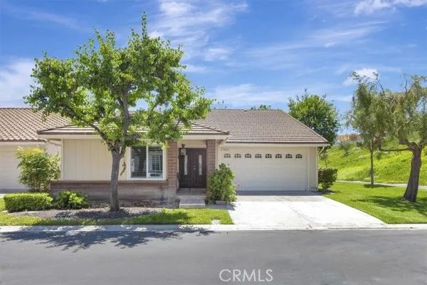Property Slideshow image 2 of 26 | 27862 via granados, Mission Viejo, CA, 92692