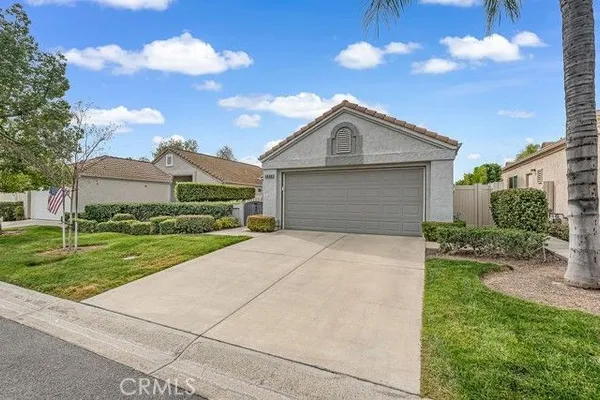 Property Slideshow image 3 of 33 | 40281 via acuna, Murrieta, CA, 92562