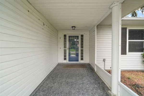 Property Slideshow image 3 of 41 | 5618 rosewall cir, Leesburg, FL, 34748