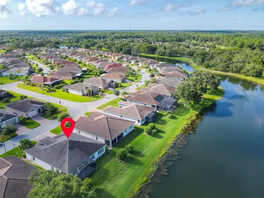 Property Slideshow image 3 of 67 | 418 treviso dr, Kissimmee, FL, 34759