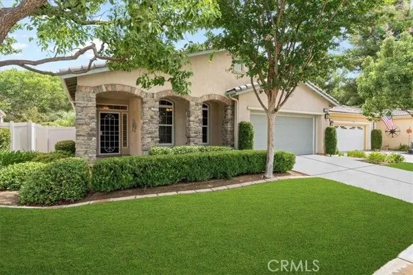 Property Slideshow image 3 of 55 | 1556 green creek trl, Beaumont, CA, 92223