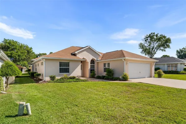 Property Slideshow image 2 of 27 | 11295 sw 73rd cir, Ocala, FL, 34476