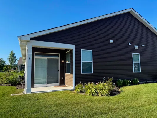 Property Slideshow image 3 of 7 | 930 fitzwilliam way, North Aurora, IL, 60542