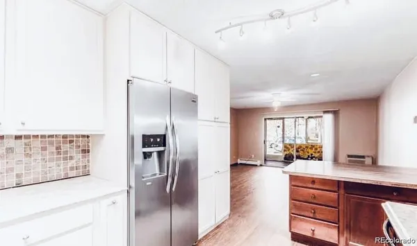 Property Slideshow image 3 of 8 | 600 s clinton st apt 1a, Denver, CO, 80247