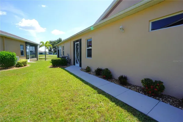 Property Slideshow image 3 of 61 | 1840 knights bridge trl, Port Charlotte, FL, 33980