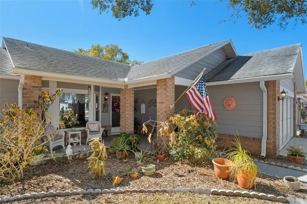 Property Slideshow image 3 of 71 | 3028 saw mill ln, Spring Hill, FL, 34606