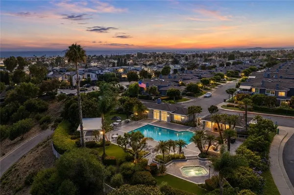 Property Slideshow image 2 of 38 | 3600 5th ave 45, Corona Del Mar, CA, 92625