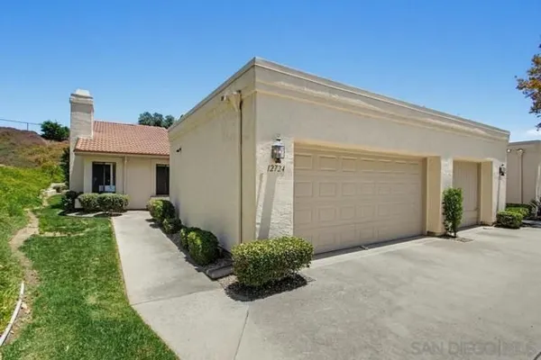 Property Slideshow image 3 of 42 | 12724 via nasca, San Diego, CA, 92128