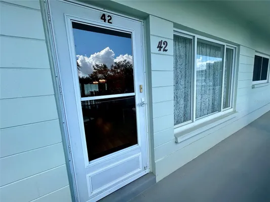 Property Slideshow image 3 of 48 | 2256 philippine dr 42, Clearwater, FL, 33763