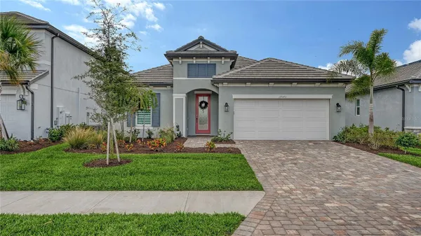Property Slideshow image 2 of 75 | 17543 savory mist cir, Bradenton, FL, 34211