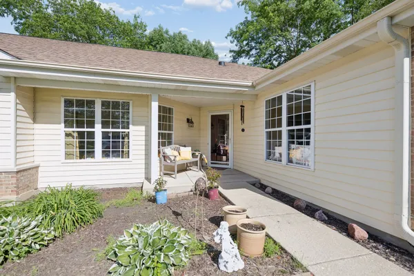Property Slideshow image 2 of 22 | 13323 red cedar ln, Plainfield, IL, 60544