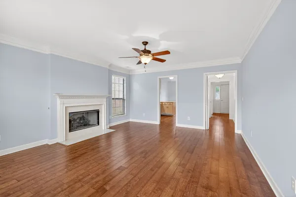 Property Slideshow image 3 of 43 | 8051 sunrise cir, Franklin, TN, 37067